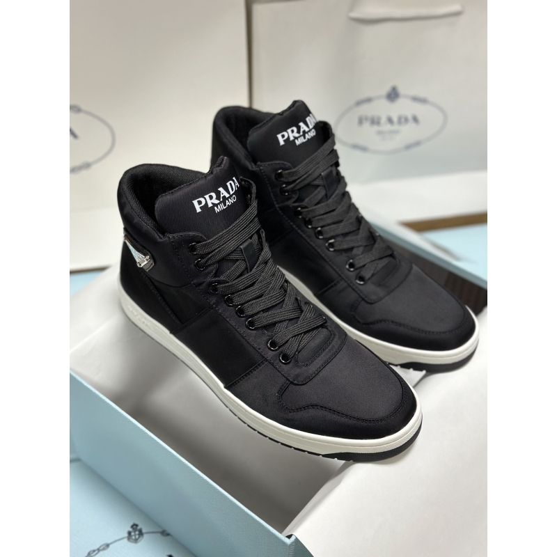 Pra*a casual shoes